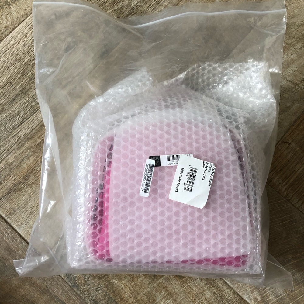 NWT MCM Studded Backpack Hot Pink - Picture 3 of 10